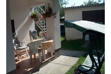 Hungrie Privát Harkány, Extérieur